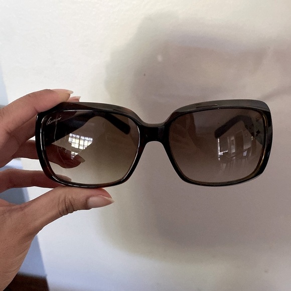Vintage Gucci Sunglasses (come with box) - Picture 2 of 5